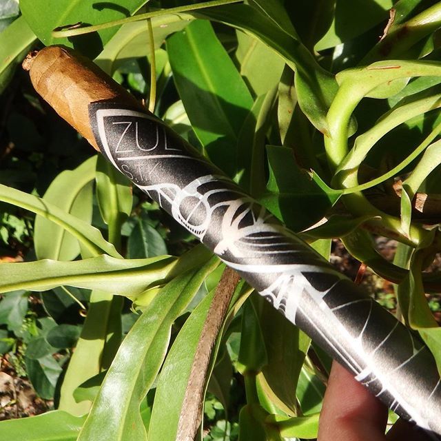 CheapHumidors's tweet image. Gran Habano STK Zulu Zulu Maz Paz Black Lancero. Excellent mild stick for the morning!
#LanceroFebruary #GranHabano #ConnecticutWrapper