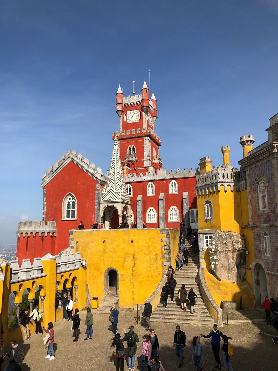 EstherBHD's tweet photo. Als U naar Lissabon gaat, sla Sintra dan zeker niet over... https://t.co/siyC9O3t1J