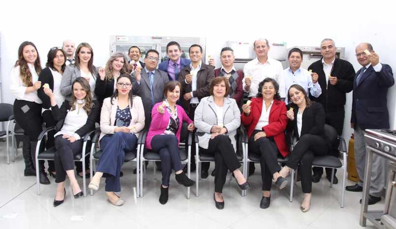secap_ec's tweet photo. #CapacítateConSecap | Como parte de la inauguración, se nombró a Paúl  Moscoso como Director Zonal 6, quien en un trabajo coordinado y en equipo velará para que los servicios de la institución día a día lleguen a más personas.
#SecapZonal6 https://t.co/YORncBxHwh