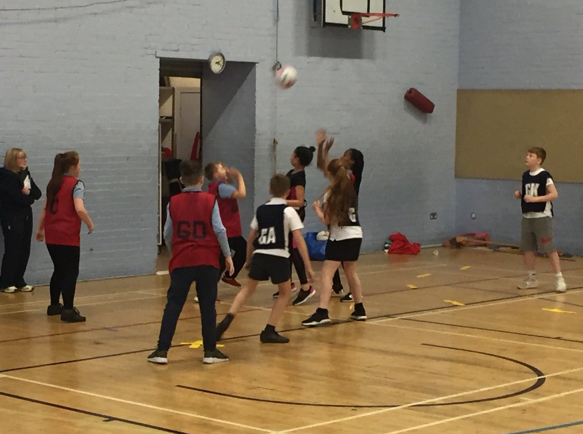 ASGEastbank's tweet photo. Well done to all our teams at our  North east primary Netball heats. Great play and determination from every team, we had some very close games right till the end. Huge thanks to everyone who helped especially our umpires from @SmithycroftPE.   @PEPASSGlasgow https://t.co/8kMNoL6Q06