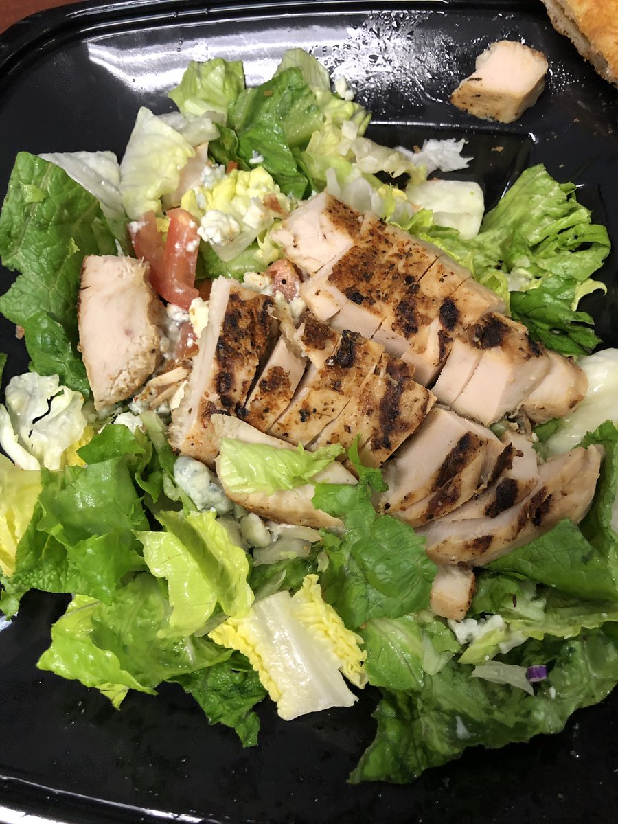 GlobalParent's tweet image. Don’t buy @Zaxbys #RipOff this is what you get for a $9 Salad! #notworththemoney FoodScam