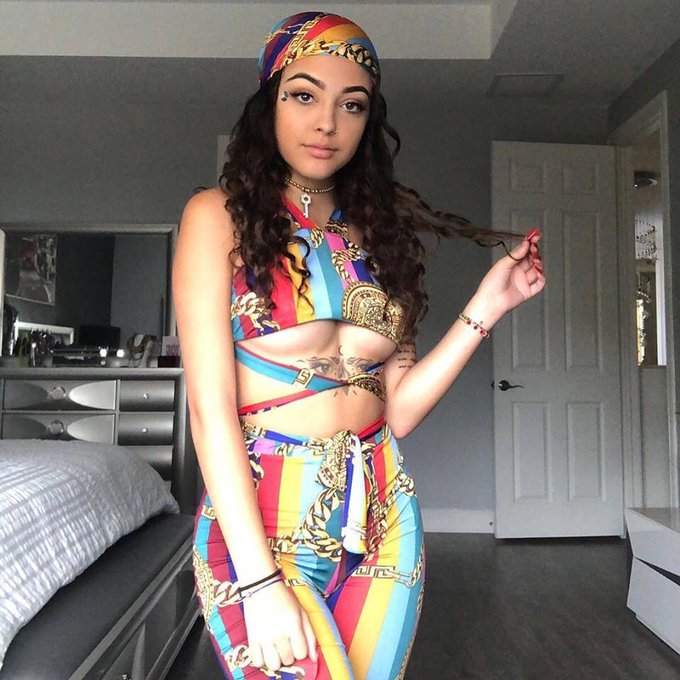 Too glam to give a damn ☁️🌹 https://t.co/ZepOjwcQEp<a href="/tag/nomakeup"class="tags"><span>#nomakeup</span></a>