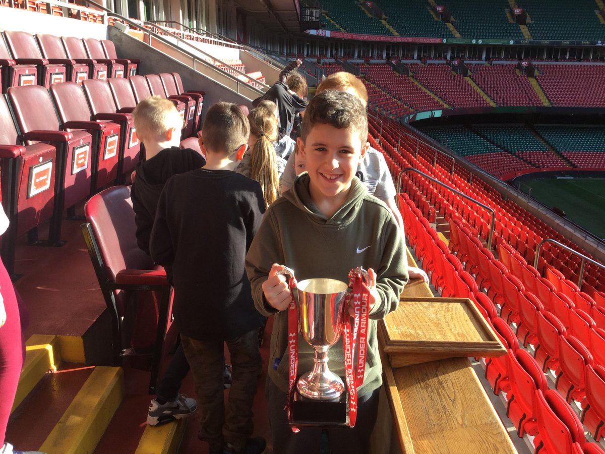 ClassHodgkinson's tweet photo. Cardiff trip @YsgolEmmanuel @ClassHodgkinson https://t.co/Qd4ZmnFirt