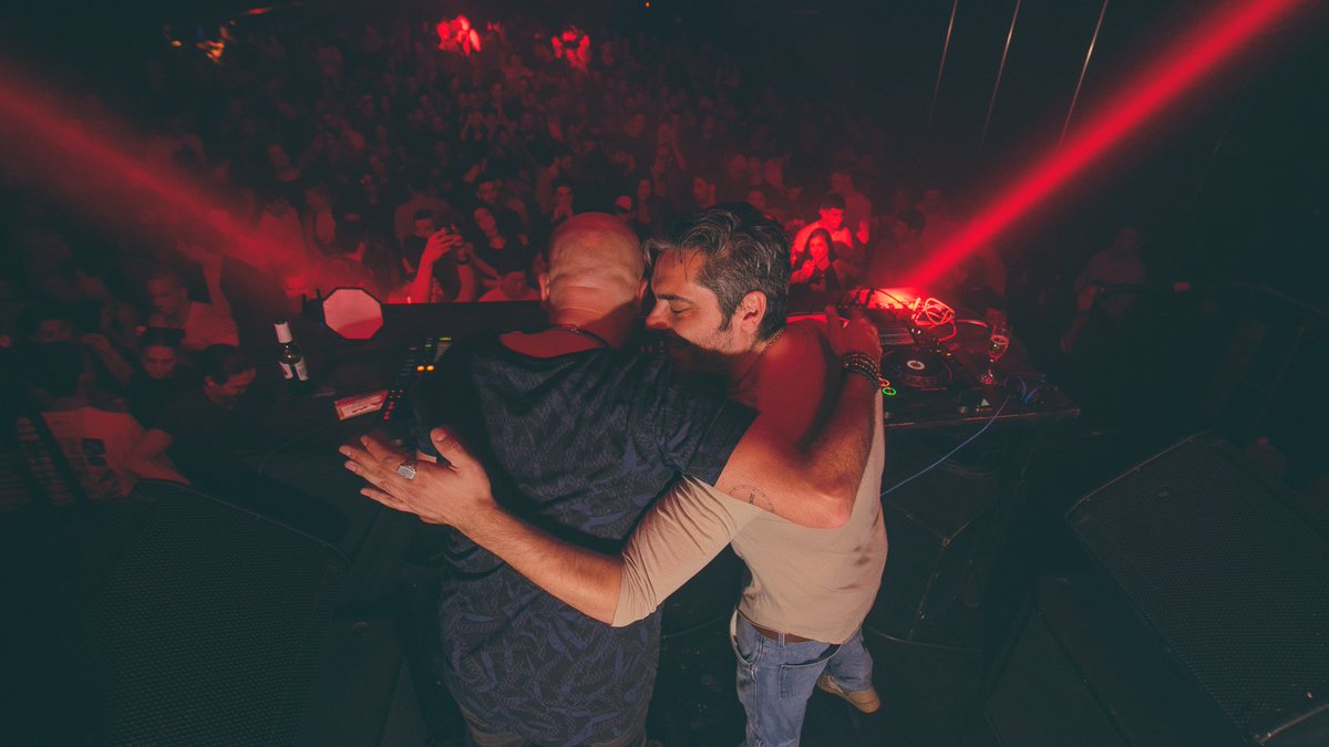 UshuaiaRadioOk's tweet image. RT CrobarClub: FULL ALBUM! guymantzur &amp;amp; djmartingarcia - 14.02.2019 #StudioCrobar facebook.com/media/set/?set… 

Embed code not available