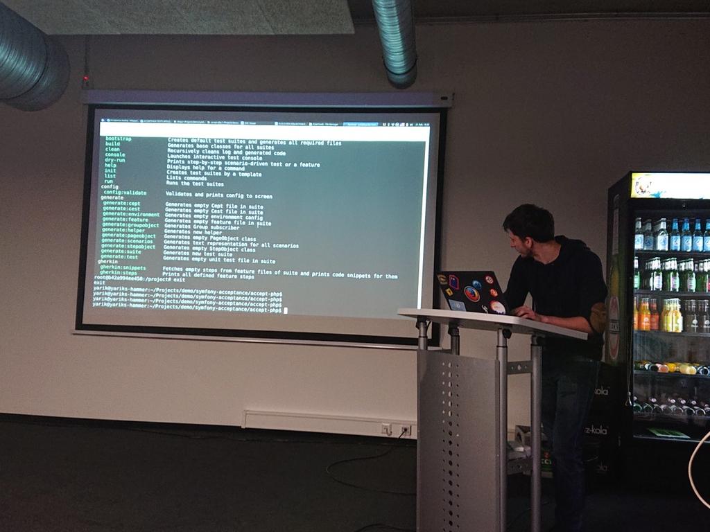 phpughb's tweet image. @leztalk erzählt etwas über @codeception auf der ersten #phpughb!