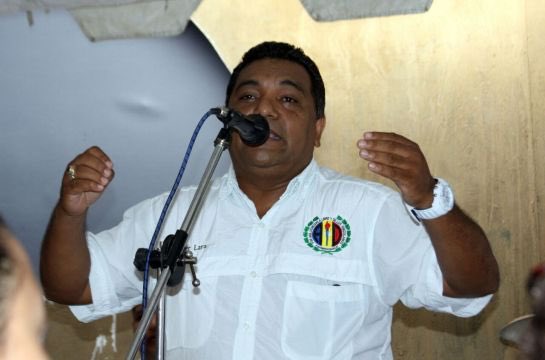 <a href="/profytecad/">PROFYTEC AD</a> <a href="/abetancourts/">Alberto Betancourt</a> por Toda Venezuela : El Regimen detiene a <a href="/cleverlaraad/">Clever Lara C.</a> Sec Gral AD Aragua y #ManuelGuerrero Sub-Sec Gral sin ninguna Orden y <a href="/profytecad/">PROFYTEC AD</a> Activa sus Equipos de Abogados de #DDHH de <a href="/adaraguave/">AD ARAGUA</a> para lograr Liberarlos. ADelante,unidAD.