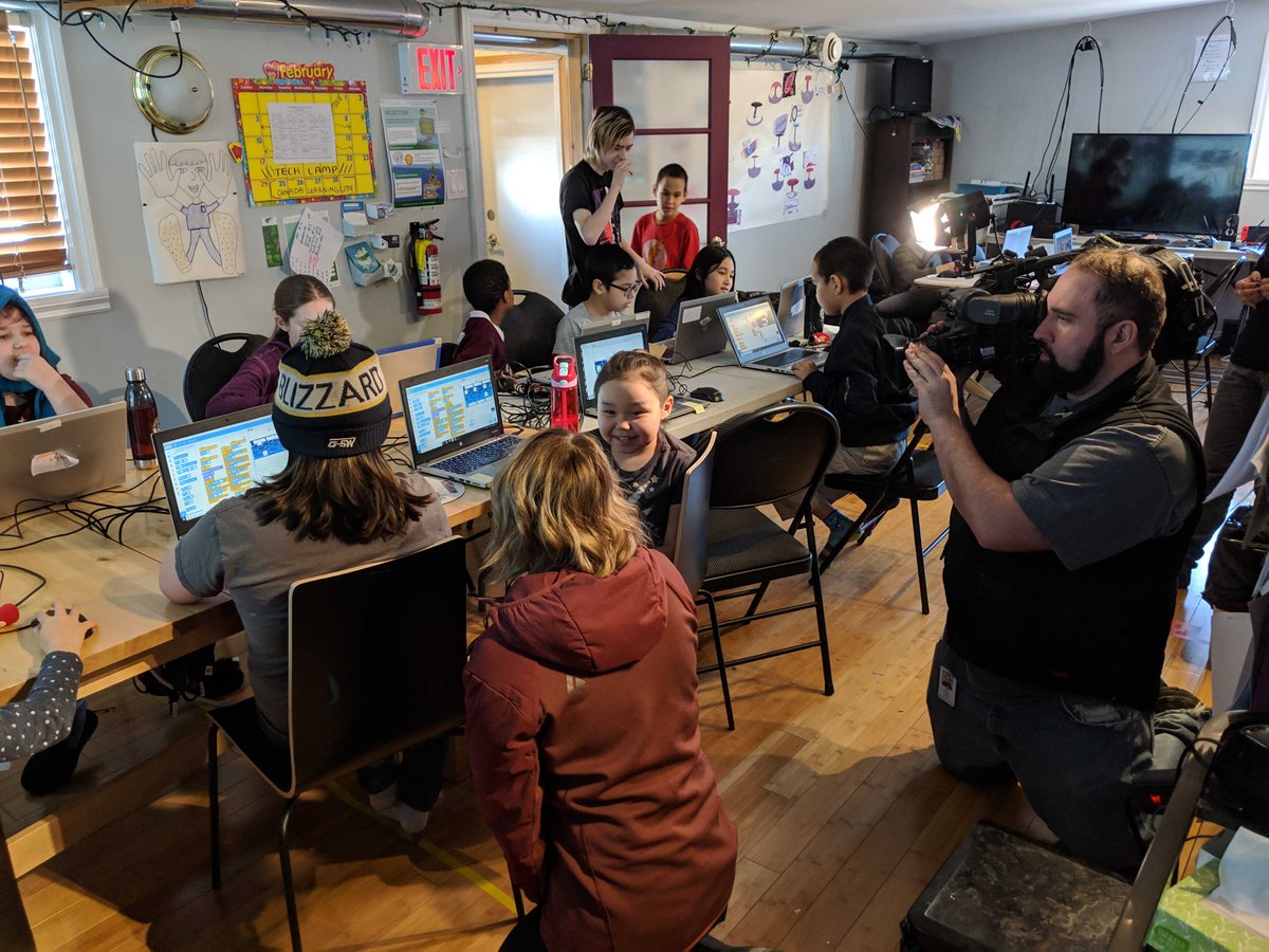 amperecanada's tweet image. Our Tech Camp had some visitors this morning 👀 
camera shy? what&apos;s that? 🤷🏽‍♀️🤷🏼‍♂️
#makerspace #BreakingNews #teachkidscode