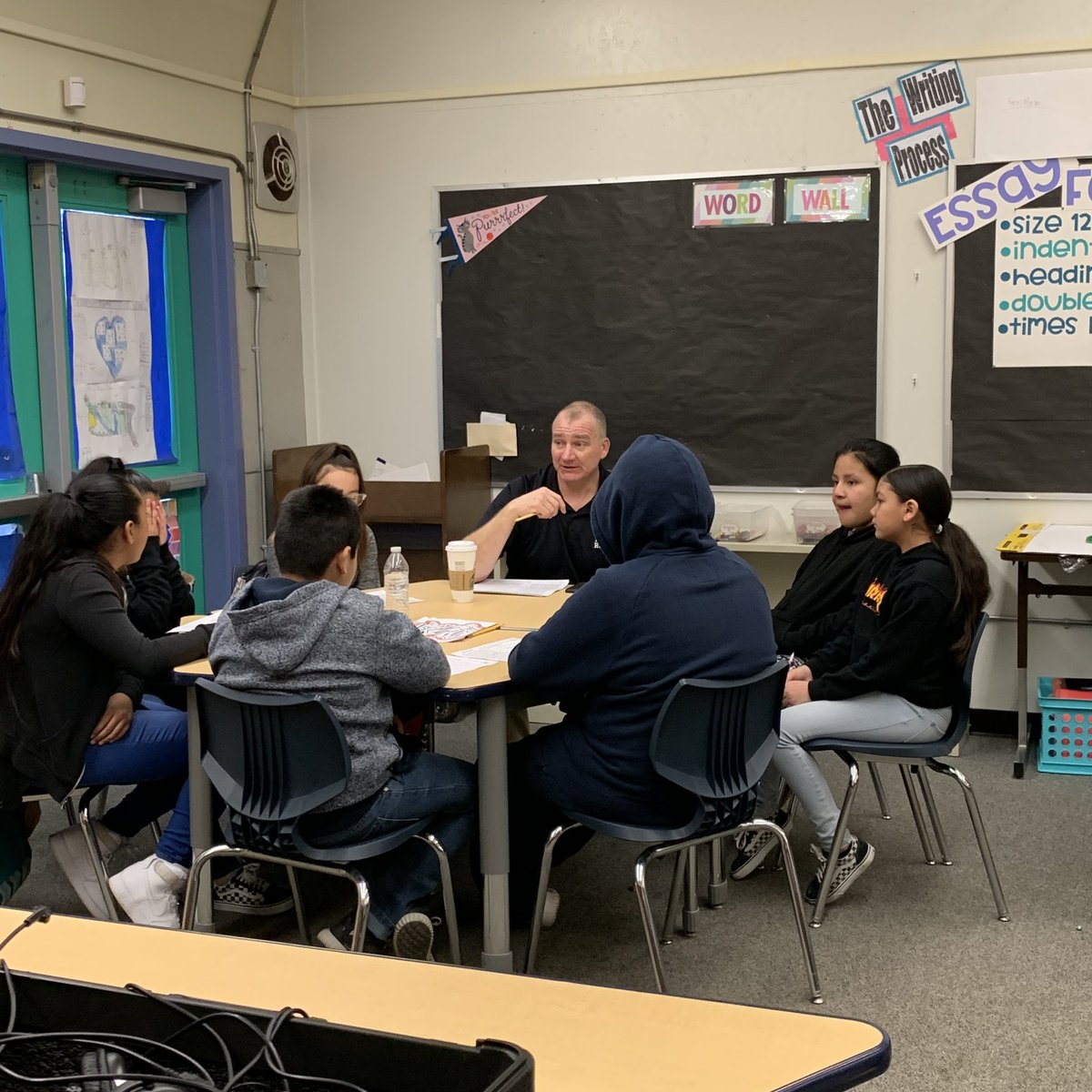 chrisharr27's tweet image. So happy to see #smallgroupinstruction occurring in Read 180 at Grange today! @GrangePrincipal @hoko221 @cindybfsusd @mlacymeeks