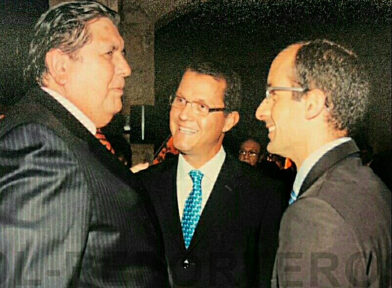 XavierFiestas's tweet image. Todos los caminos de la corrupción llevan a una persona @AlanGarciaPeru 

Lo jodido, esperar que sea Jorge Barata quien nos confirme todo.

Espero que no sea en vano, después de todo le deben mucho a este delincuente.

#BarataSabe