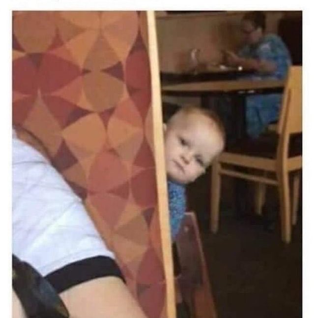 LifeGsu's tweet image. How Freshmen look asking you if you know where to get a fake