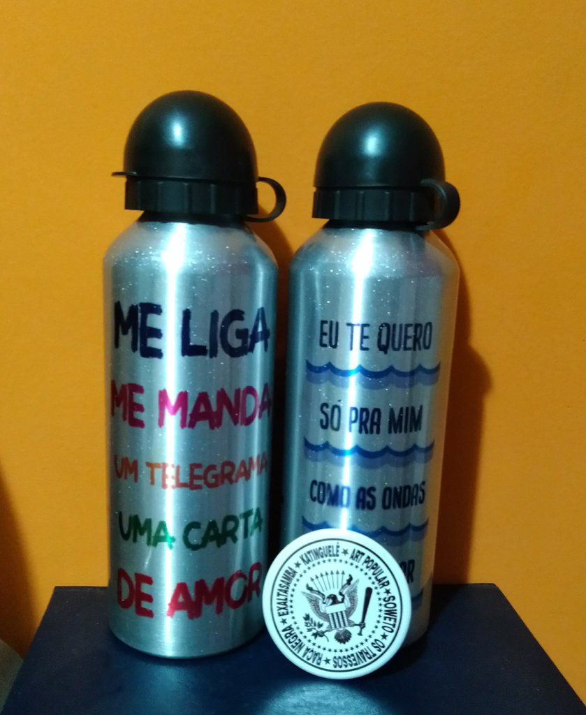 juleno_14's tweet image. Me liga 🎵 #emporiodosbottons #pagode90