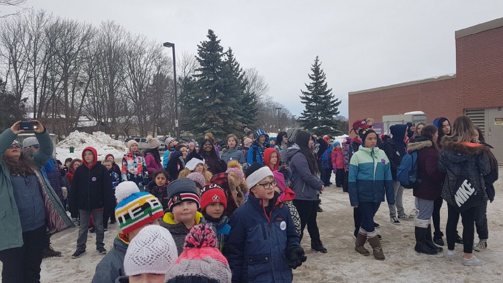 Harriett_Todd's tweet photo. Many of our classes participated in the #coldestdayoftheyear today! Thank you to our friends @TwinLakes_SS for your leadership! Thx to Mme Clay for organizing the HT students! We are #BetterTogether! @Ms_J_Richardson @JulieUnderhill2 @hendry_megan @douglaspaul66 @OrilliaLight https://t.co/EwvLT6ZK2r