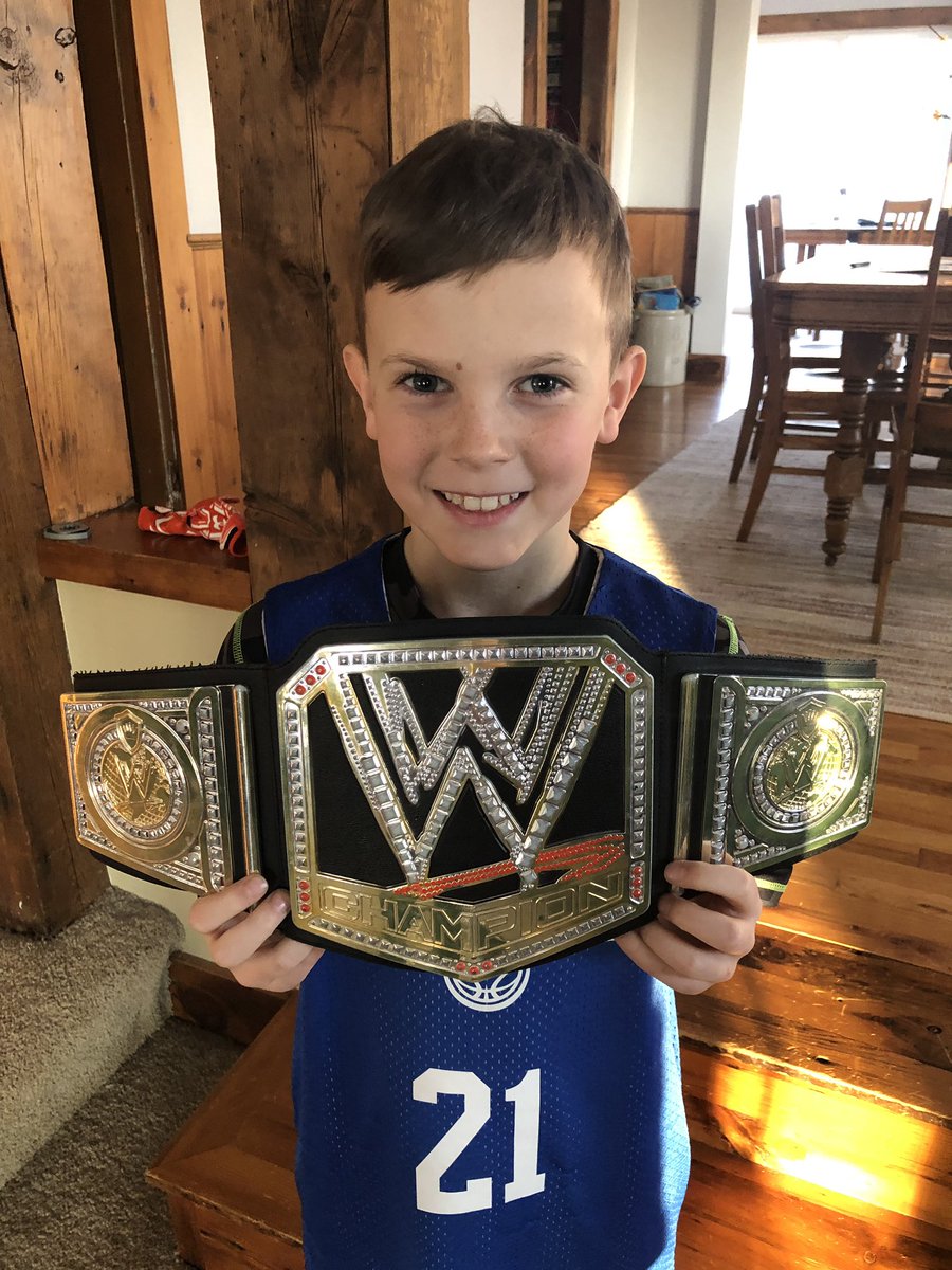 ottermama's tweet image. Someone was pretty darn excited to finally be the math champion at school! ❤️🥰 #KoMetPRIDE #thataboy #proudmom @MrChristensenKM @KMElem @OtternessChris