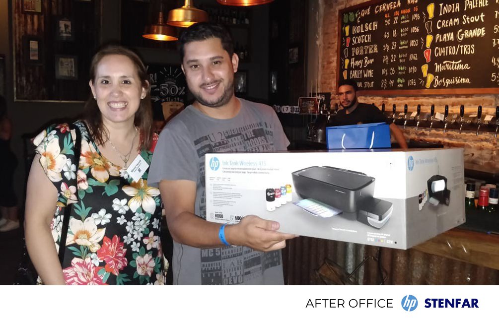 Cortamos la semana con un After Office HP y Stenfar en <a href="/AntaresSanTelmo/">Antares San Telmo</a> 
¡Gracias HP y a todos los clientes que se acercaron a compartir con nosotros la calurosa tarde de ayer! :) Hubo sorteos, regalitos ¡y mucha buena onda!. #CerveceriaAntares  #gracias #hp #stenfar #afteroffice