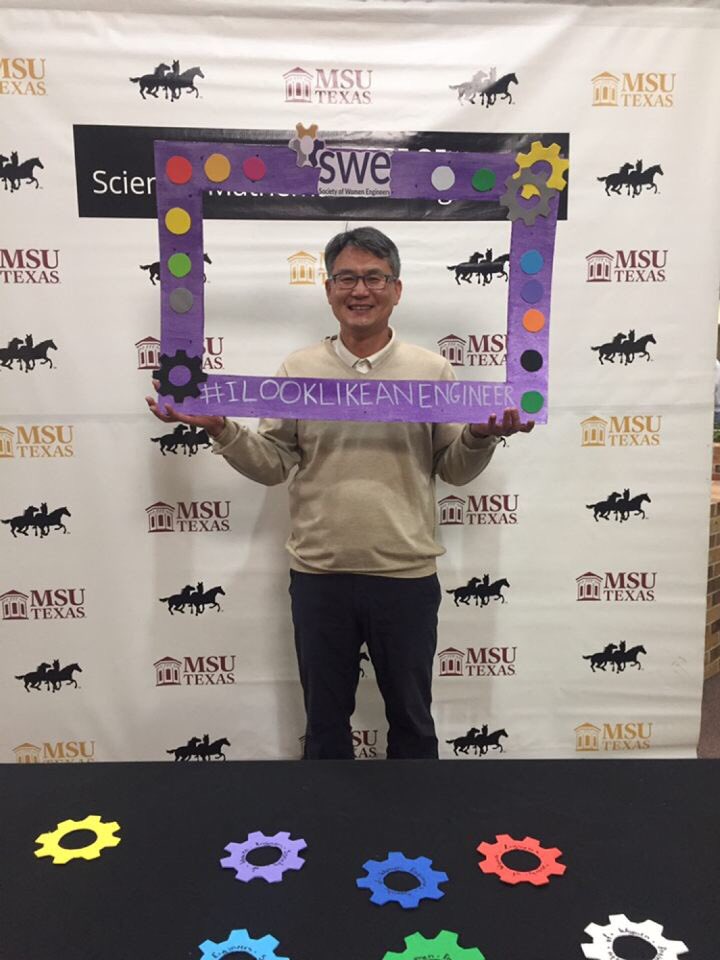 SWEmsutexas's tweet photo. Tweet #ilooklikeanengineer #swemsutexas when you visit our booth to learn more about the formation of an exciting new chapter of the society of women engineers. https://t.co/dbFin8VpDq