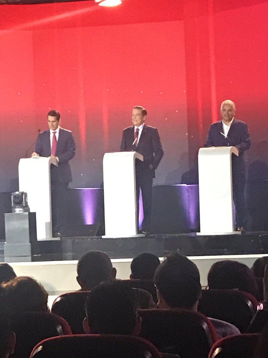 Luis Eduardo Camacho tweet media