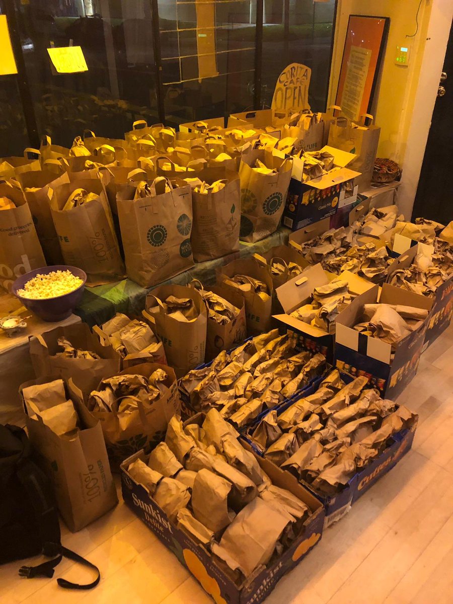 DSAEastBay's tweet image. 🕛 🥪🍕 It’s lunch time on Day 1 of the #OaklandTeachersStrike, and we’re less than $2k away from hitting $100,000 for #BreadforEd! 

Can you help us hit six figures today?

🍞 donorbox.org/breadfored