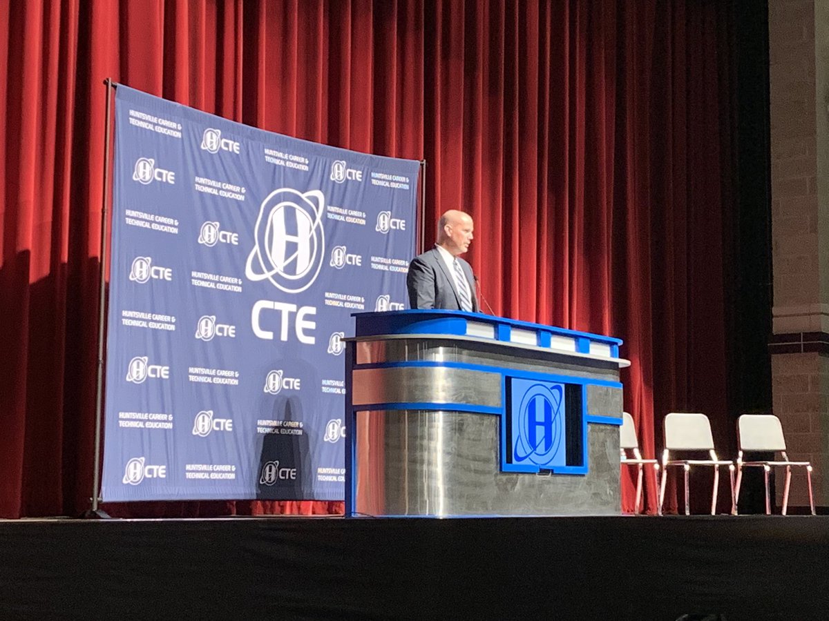 HCTE Letter Of Intent Career Signing Day was a complete success! Thanks to all our sponsors, teachers, vendors, and our awesome seniors! @Turner_SE <a href="/asmartplace/">asmartplace</a> <a href="/HSVCareerCoach/">HCS Career Coach</a> <a href="/HSVk12/">Huntsville City Schools</a> #HCTEsigningday #CTEWorks #CTEMonth @UAHBusiness