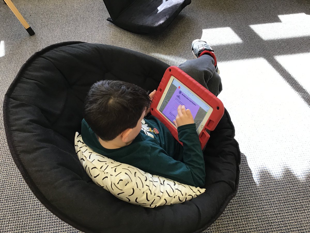 Student voice and choice are such powerful motivators... throw digital inking on the menu with <a href="/ipevo/">IPEVO</a> and <a href="/Classkick/">Classkick</a>, and you have a happy, engaged, and productive 2nd grader! <a href="/CB_MrsMalloy/">Lauren Malloy</a> You are always thinking of innovative ways to reach your Ss.  #cbpineapple #cbinnovate