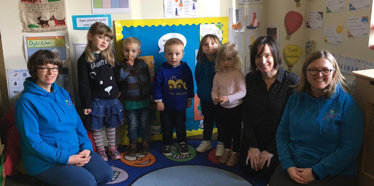 MudiadMeithrin's tweet photo. #Diolch to Cylchoedd Meithrin #Llanarth #Talgarreg #LlewodBach &amp; #CeiNewydd for welcoming Donna and Gwenllian from @MudiadMeithrin today! Great to see quality Welsh-medium childcare and early education in action #MeithrinMiliwn #Trochi https://t.co/yNlFJzxdSB