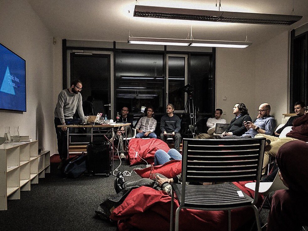 CAMAO_one's tweet image. Hier noch ein paar Eindrücke vom #frontendrheinmain-Meetup. Danke an alle Teilnehmer!