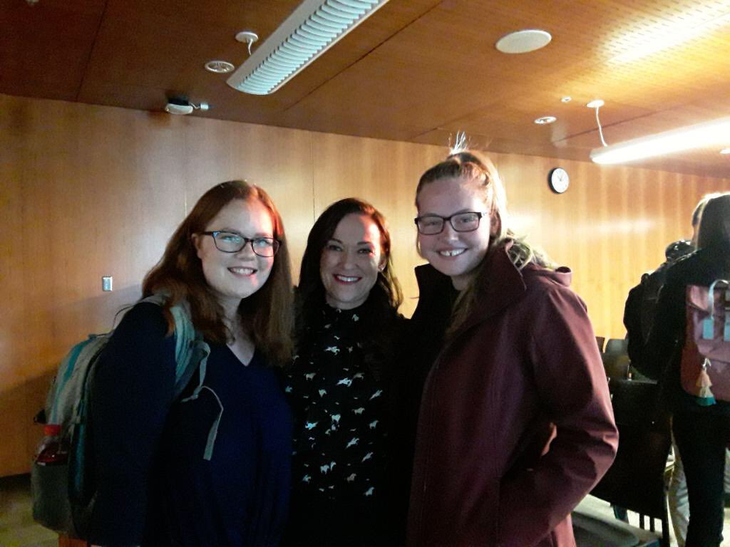 SarahRayburn7's tweet photo. I loved hearing @theresegrinceri talk at the CHASS lunch series on her experience in journalism and the power that good writing has on our future! Excited to continue to learn these skills. I’m glad I had the opportunity to meet her! #usujcom2010 @ccartero https://t.co/UQFuuKMZK9