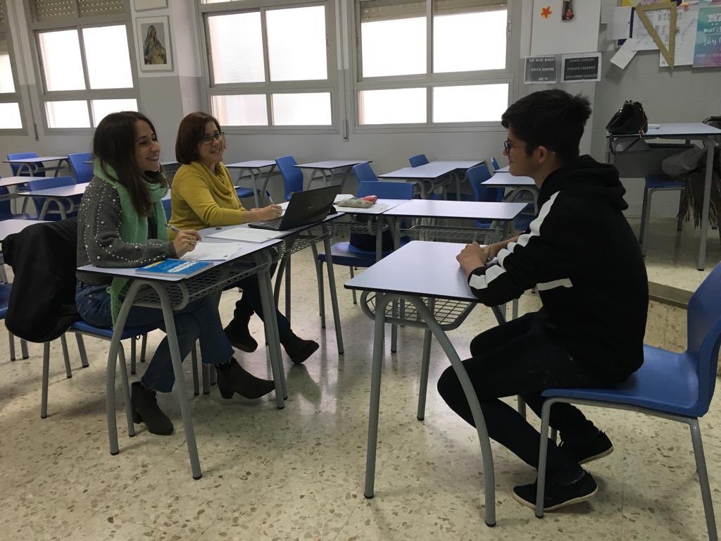 MaristasMalaga's tweet photo. Esta tarde ha comenzado la prueba oral para la selección de candidatos #YoungDigitalExplorers @sepiegob @Erasmus_Project
#maristas #masqueaulas https://t.co/rHQSQhtsww