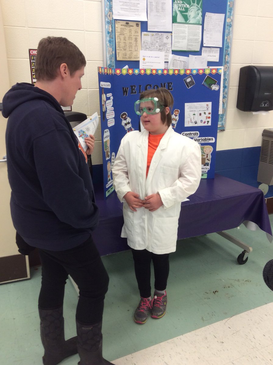 MfischerMary's tweet photo. Science fair @GlacierRidgeD47  @MBiermeierGRS #empoweringstudents #d47pride @CrystalLakeSD47 @jkkl @sharronaudette https://t.co/RW7DWIIjQY