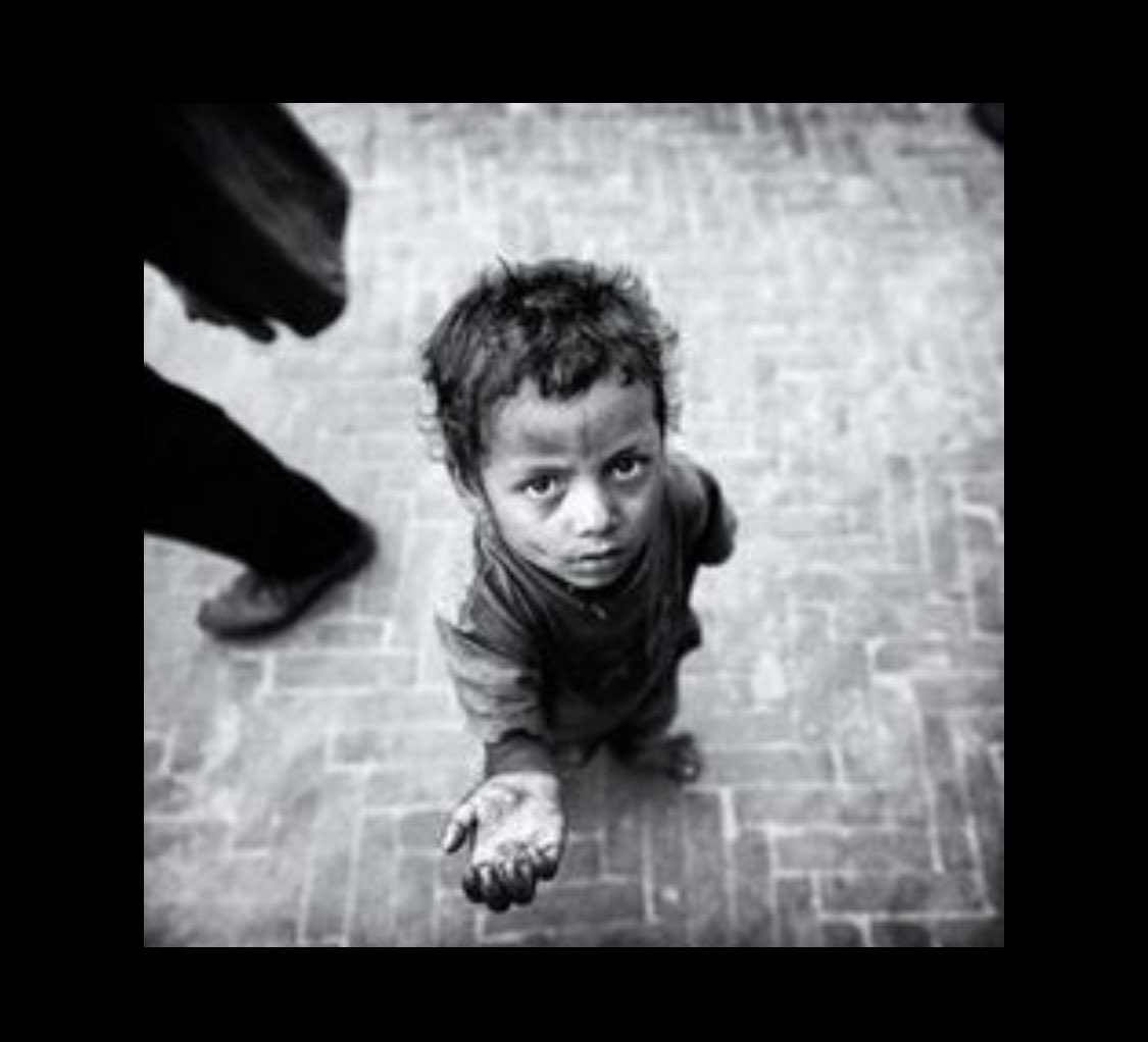 positivegmo's tweet photo. 1 in 7 people around the world go hungry.  #howcanyouhelp https://t.co/rIPYijp7uH