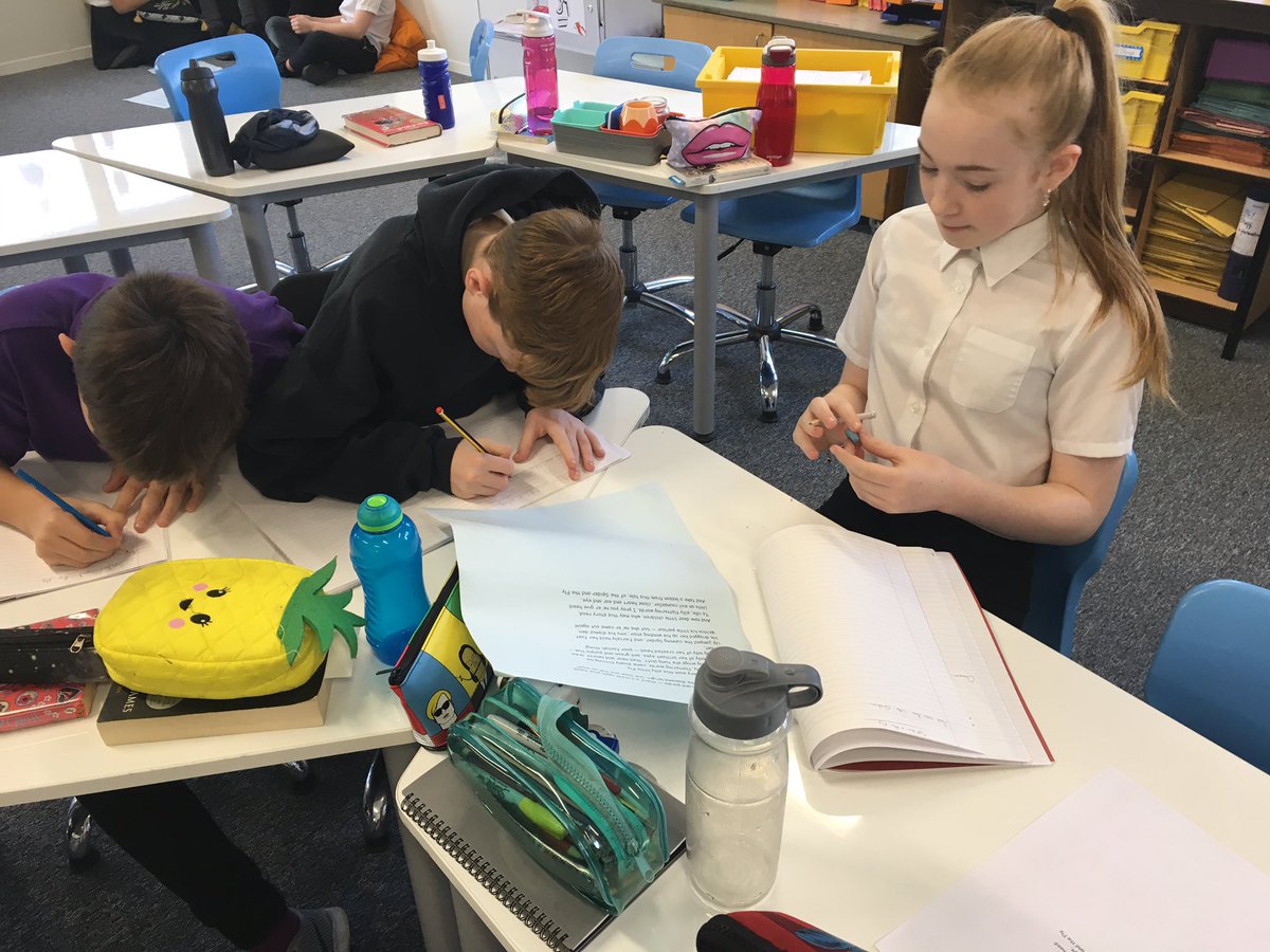 lasswadeps's tweet photo. P7X delved into poetry today to develop a deeper understanding of the art form! They studied a poem, shared their opinions on it, discussed it’s style and deeper meaning, researched the poet and had a go at re-writing the ending! #CuriousKevins #LearningLolas https://t.co/hgln6Hv928
