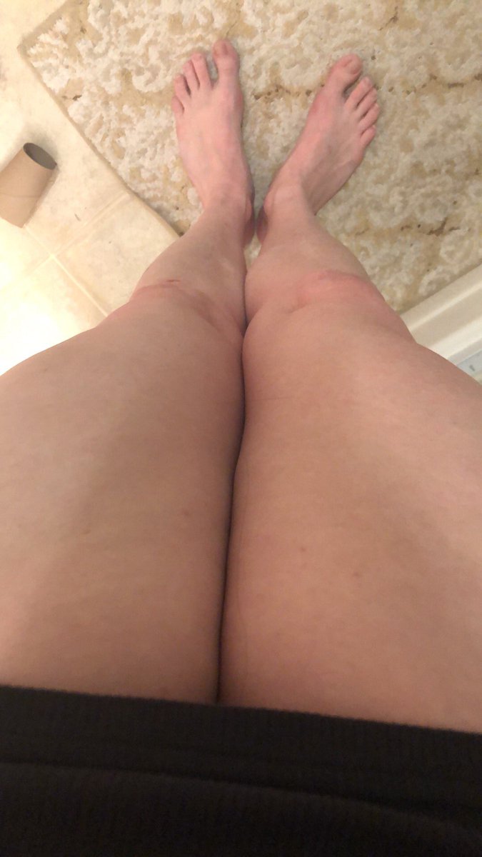 babyraylene1's tweet photo. Fuck I don’t have any clothes some pig pay for me to go shopping #loser #shopping #paypig #paypal #shopping #yeg #alphabitch #canadiandomme https://t.co/dY0Hr7cj7W