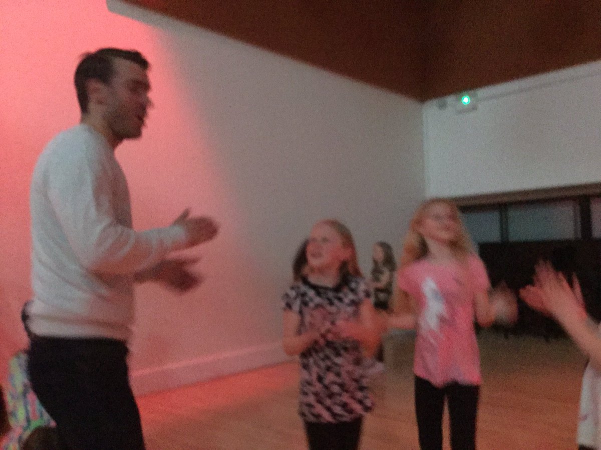 ClassHodgkinson's tweet photo. Disco time @YsgolEmmanuel @ClassHodgkinson https://t.co/Cfl0QFkHCV