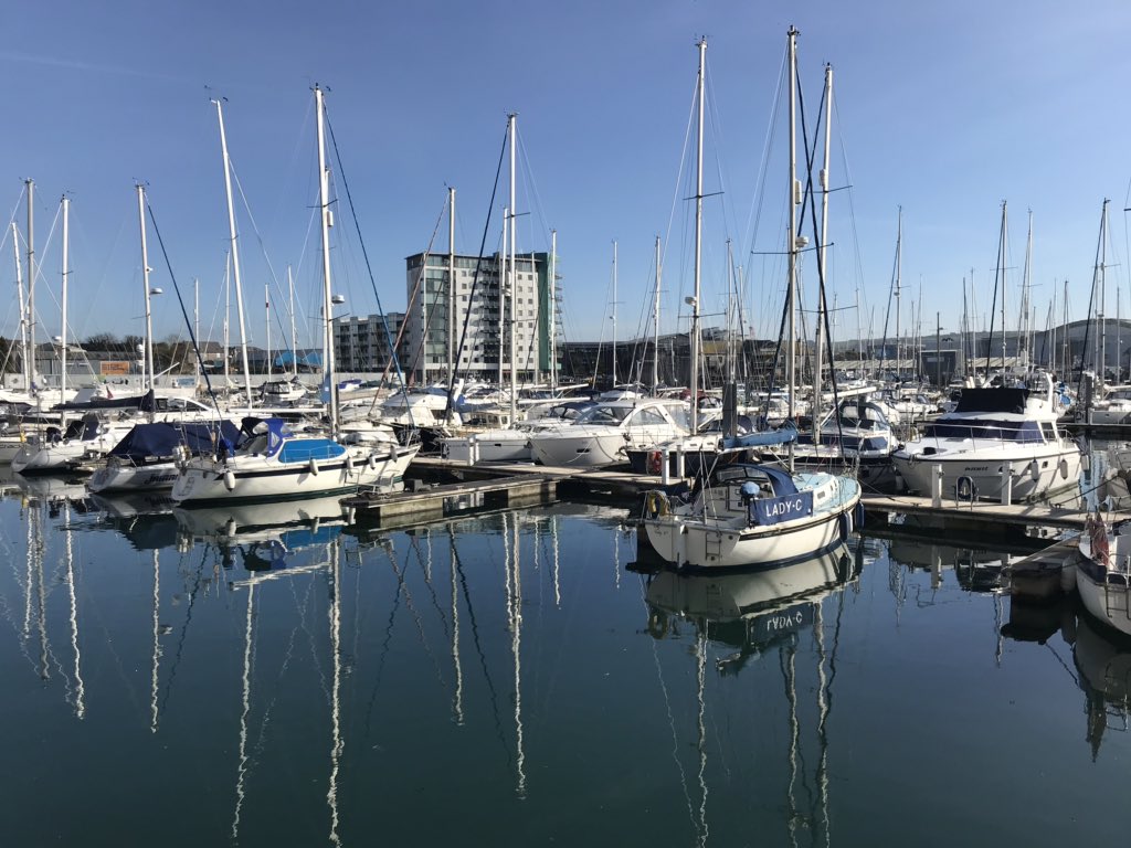 #LadiesLunchClub today in #Plymouth testing Bonne Sante on the #Barbican. Great to see @Neville_co <a href="/Gardandco/">Gard & Co Solicitors</a> <a href="/AlmuthGraphics/">Almuth Lauch</a> AnnSnell Abigail. Sorry to miss <a href="/MichHandleyCWC/">Michelle Handley</a> but thank you for organising it 😀 #networking #WorkingInTheSW @plymBizWomen