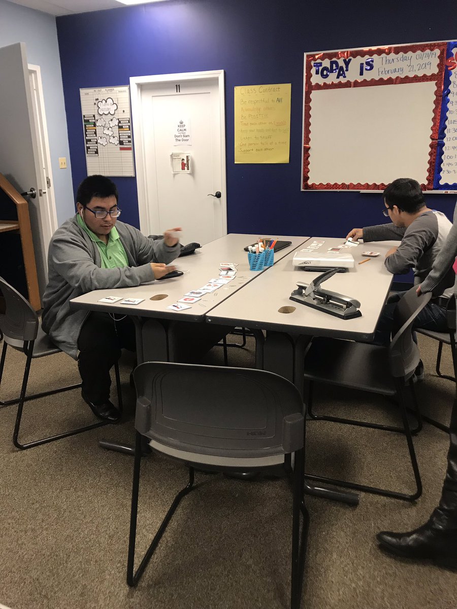 MsM_TLC's tweet photo. TLC students helping put together visual rings for the next Parent Connections! #ourndsec https://t.co/kX2eqHnVLE
