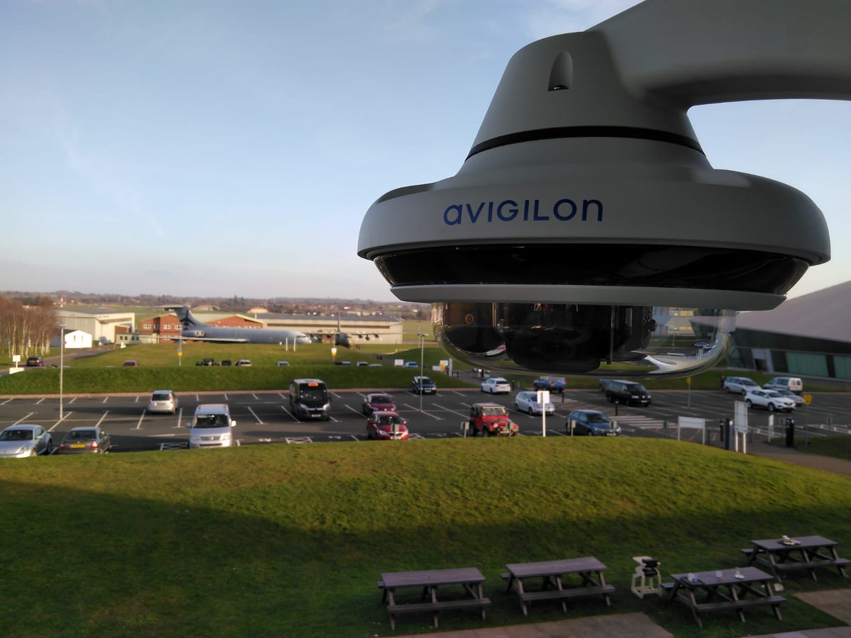 TSSL_HDCCTV's tweet photo. @Avigilon HD Multisensor Camera with  IR LED ring 360 view 24/7 https://t.co/fO5LgowYUY