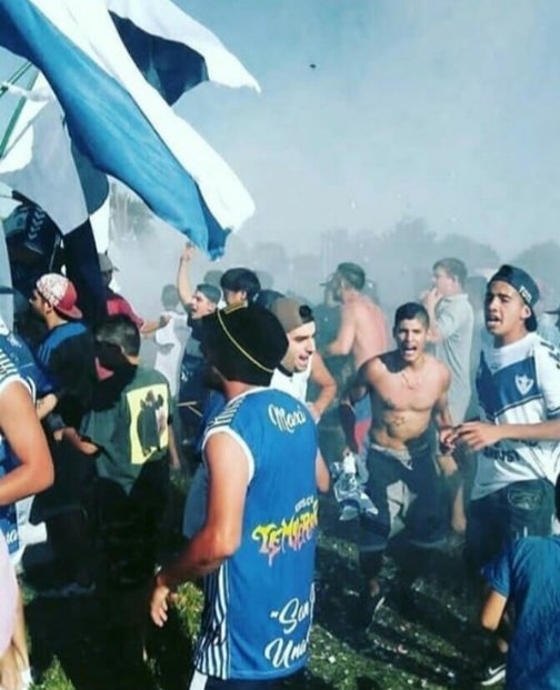 LBDALA14's tweet photo. La banda los saluda, y espera el arranque del campeonato para estar presente en el tito mendoza acompañando al unico equipo de la villa, el del pueblo, el de todos UNION Y RECREO https://t.co/RR3OHJ3na7