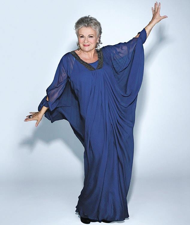 HAPPY BIRTHDAY JULIE WALTERS - 22. February 1950. Edgbaston, Birmingham, West Midlands, England, UK 