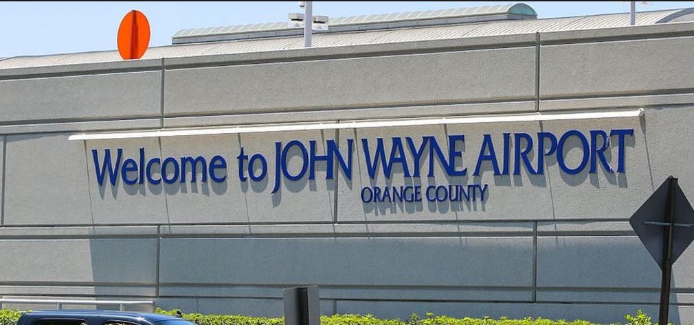 allisonbrown262's tweet photo. https://t.co/3ID7HFC9DN 
An airport worker  employed by JBT Corporation was killed at John Wayne Airport late  Tuesday night when the 4-foot-tall tire he was working on exploded on a  jet bridge https://t.co/8OIb47L4zs