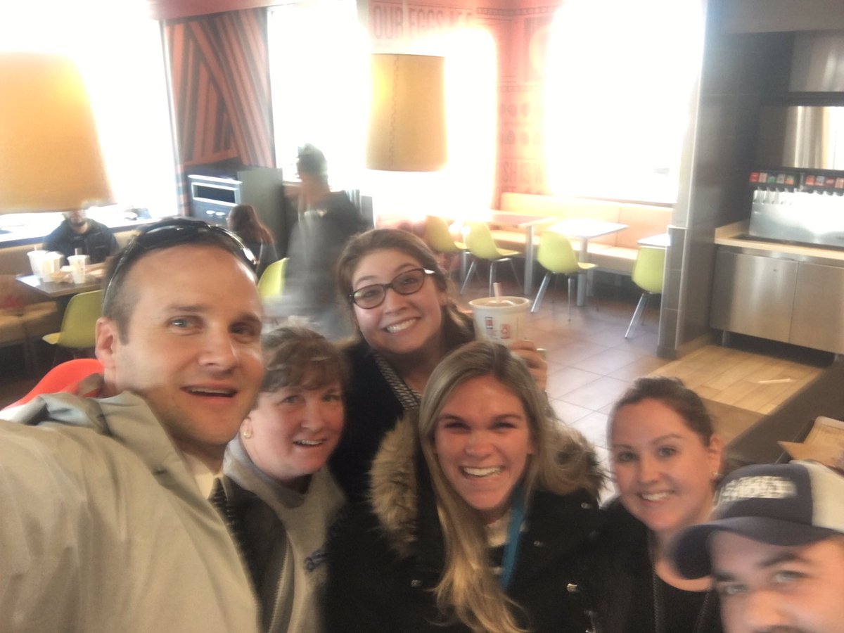 MrsLewisPLV's tweet photo. McDonalds Night! 🥤🍟 @PLVBears #polarpride https://t.co/HjkjyEP3am