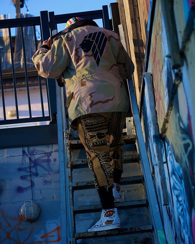 “Lion Order...”🚦
-INDIVIDUALITY IS ROYALTY-
📷 <a href="/stevecarty/">Carty</a>
👲🏽 @abscvnd
🧥 <a href="/leginknits/">Legin Knits</a>
- Custom doorag x @coogibrand -  Custom vintage army jacket
- Legindary Over Ordinary sweater
- Custom hi top @vans * African mud cloth pants* ift.tt/2T3Yxwj