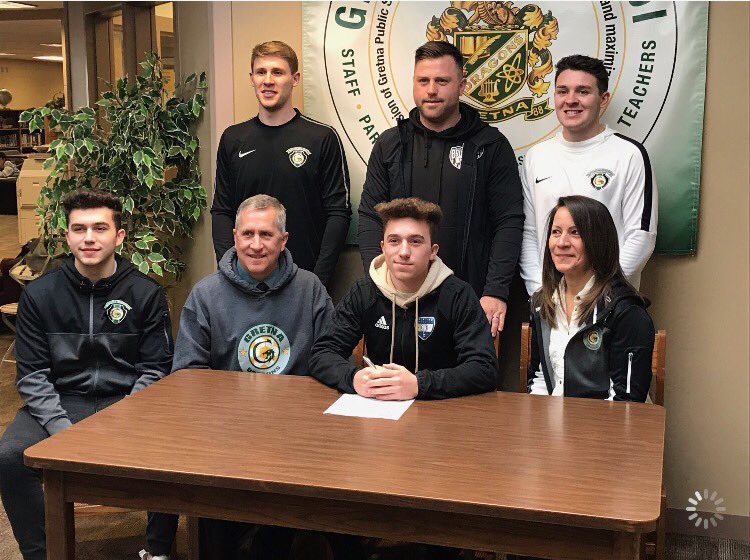 John_Cover9's tweet photo. I’m excited to announce that I’ve officially signed with Bellevue University to continue my academic and athletic career. Thank you to my family, friends, coaches, and everyone that has gotten me here. #bruins @Bellevue_Soccer https://t.co/SIEzE0hJ2o