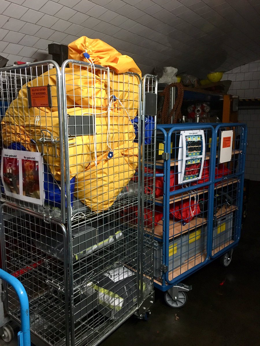 wvloenen_van's tweet photo. 4e keer SI-2 training @vrnhn elementair #offensieve - #defensieve lans. #Logistiek tiptop voor elkaar #Team #regio #Alkmaar #compliment👍🏻🚒 #enthousiaste #deelnemers https://t.co/Gk5mOVRrC1