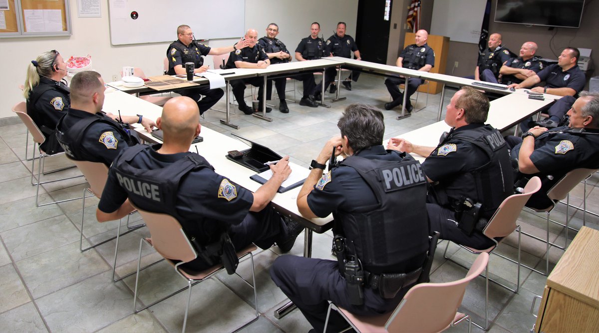CoconutCreekPD's tweet image. Since @browardschools had a half day today, our outstanding #SchoolResourceOfficers met as a group to go over procedures and best practices in #SchoolSafety. #MyCoconutCreek