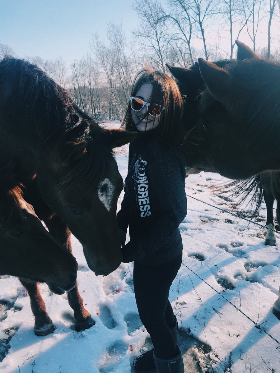 checklesseq's tweet image. took some time to see my baby and his pals today ❤️