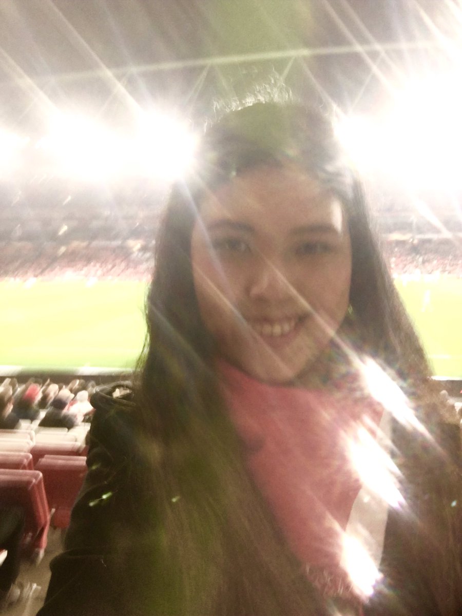doublereds's tweet photo. To round up an extraordinary day... washing @Arsenal win 3-0 today at the Emirates with a friend! 🔴⚪️🔴⚪️ #COYG #ARSBATE #getinnnn https://t.co/plDABdhxaL