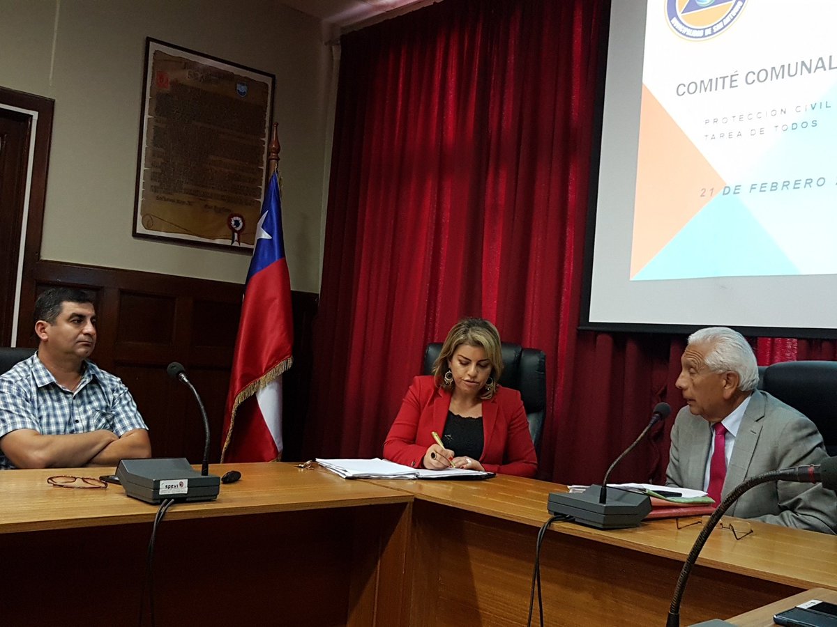 CE2RSA's tweet image. Nuestro Radio Club participando en COE comunal de @imsanantoniocl, Resumen incendios forestales. @conaf_minagri