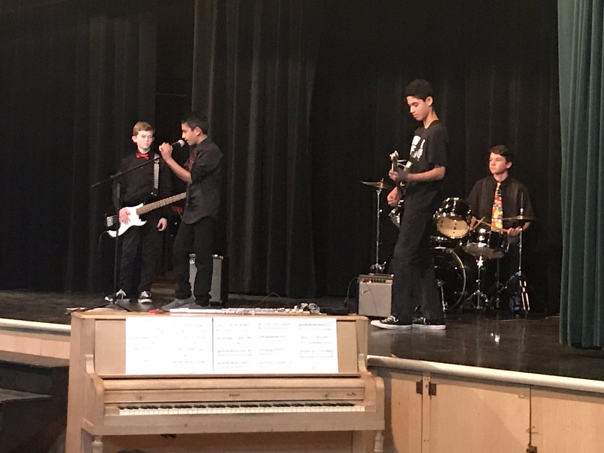 Jennifer Gabor tweet media