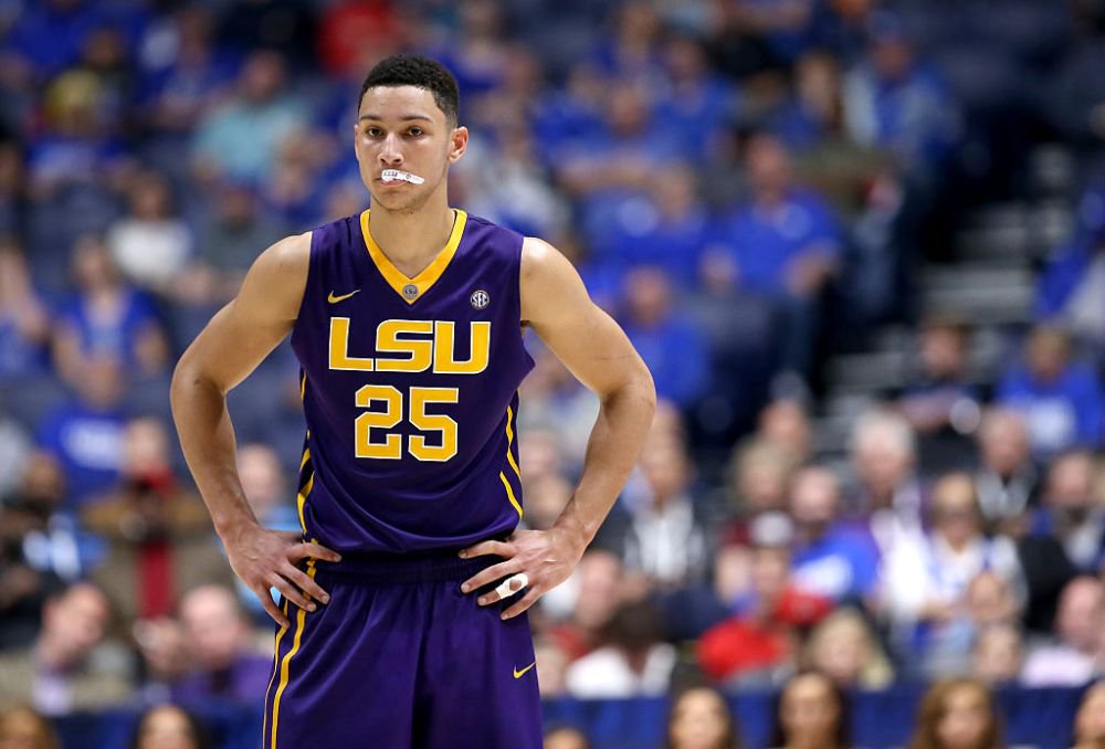 GS_SportsLaw's tweet photo. NBA formally proposes lowering the draft age from 19 to 18. This allows high schoolers to declare for the NBA Draft and effectively eliminates the "one-and-done" problem. The league's proposal is subject to approval by the players association. https://t.co/eXYfQnPcAq https://t.co/WEzoATs5y7