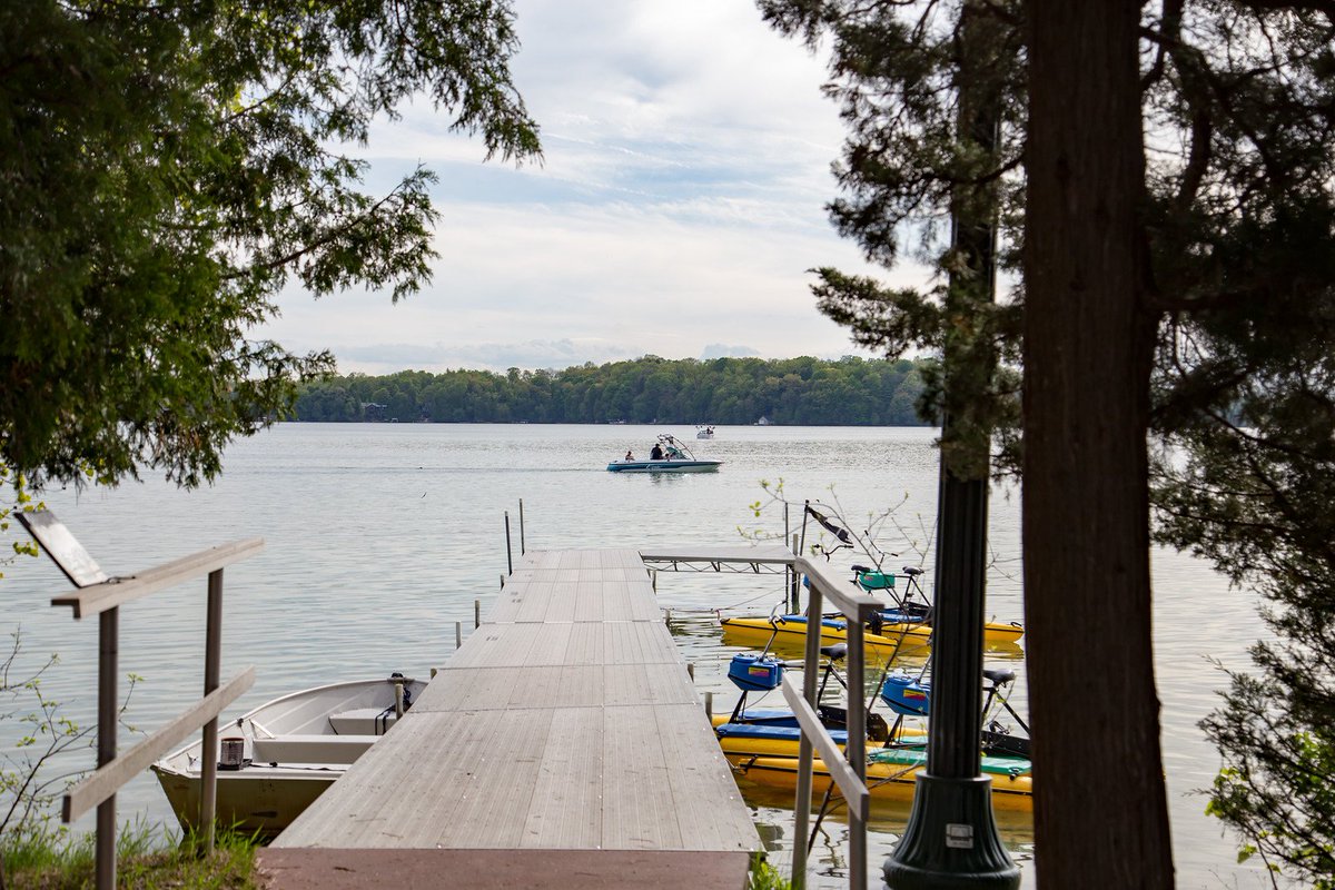 OsthoffJobs's tweet photo. Looking for a fun, sunny summer job? Then look no further @OsthoffResort is seeking an efficient, customer-oriented individual to join our team as a Watersports Crew member! To learn more about this fun summer loving job visit our link down below! 
https://t.co/6LzSMLfuLm https://t.co/ywJtQAuKx9
