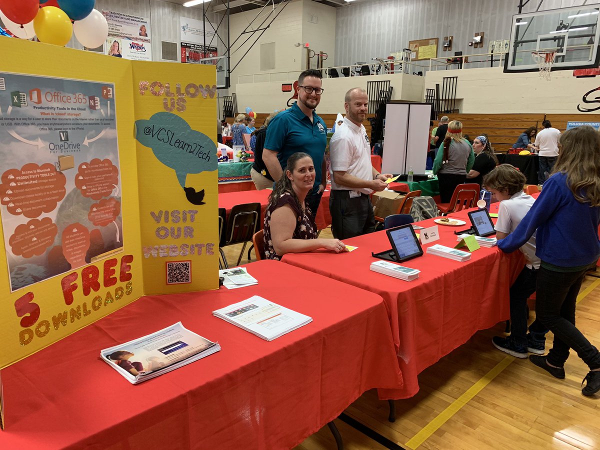 KTMicallef's tweet image. The @volusiaschools FACT Fair is in full swing!📱💻
#VCSBlendedLearning &amp;amp; #VCSPLL team are sharing information to our students, parents, &amp;amp; community about student log-in, @Office365 , Gradebook. All while gathering info through @nearpod!
@KontersVCSPLL @MrD_Travis @noelnehrigVCS